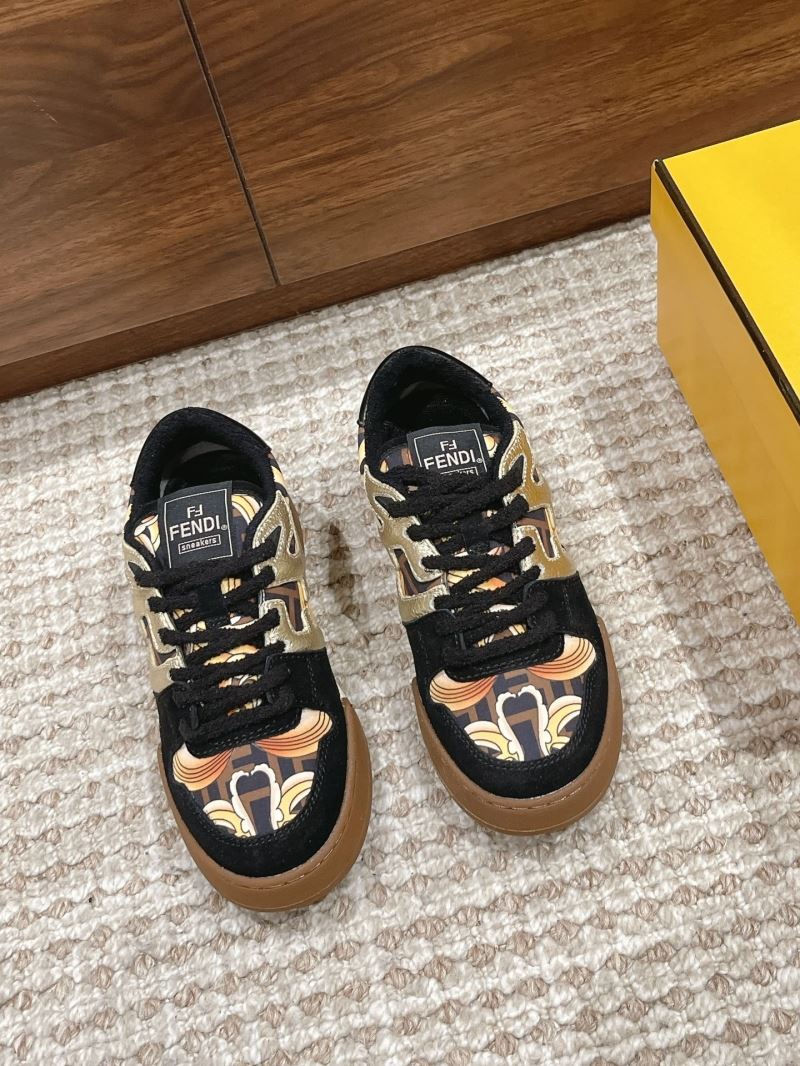 Fendi Low Shoes